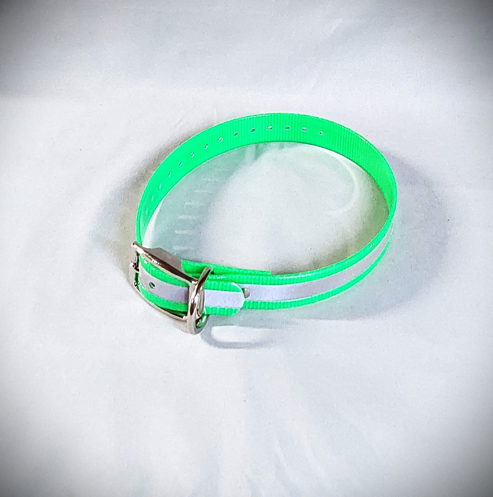 Standard Reflective Collar – Wolfe's Collars and Leads